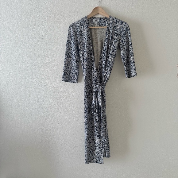 Diane Von Furstenberg Vintage Justin Wrap Dress 4 - Picture 1 of 4